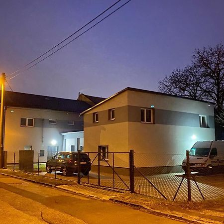 Frydecka Apartments اوسترافا المظهر الخارجي الصورة